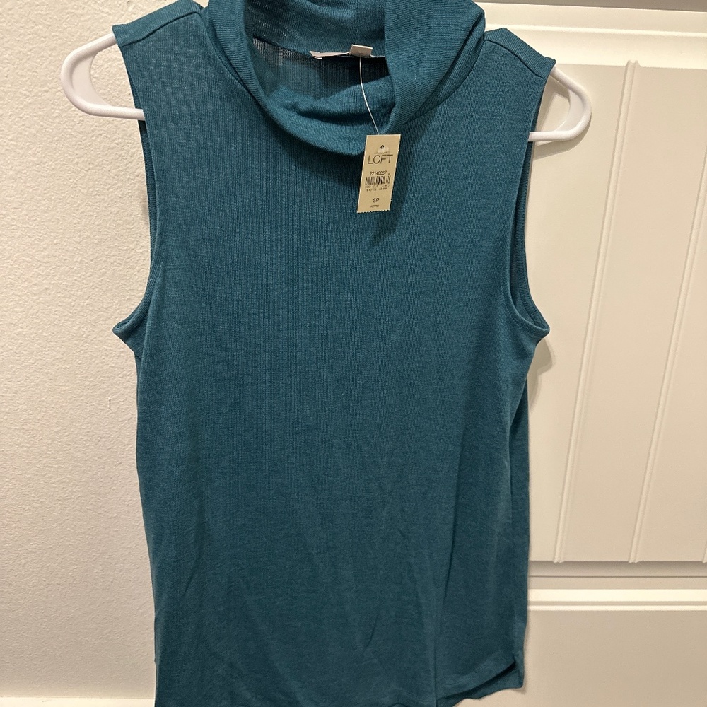 BRAND NEW Loft Blouse